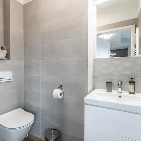 Rent Like - Kolo Brzegu Iii & Mini Apartman